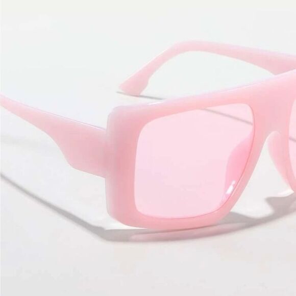 BRAND New Super Sized Sunglasses pink - Picture 4 of 8